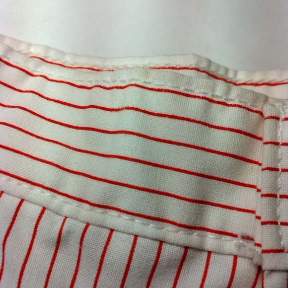 Vintage 1960s Shorts Women Size 11 White Red Striped Snap Pockets Hong Kong READ - Picture 13 of 15
